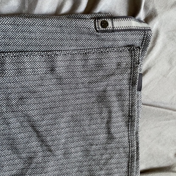 Lululemon adjustable scarf/wrap. - Picture 2 of 3